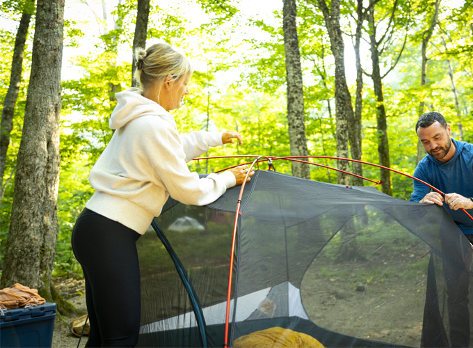 setting up tent at lafayette place campground