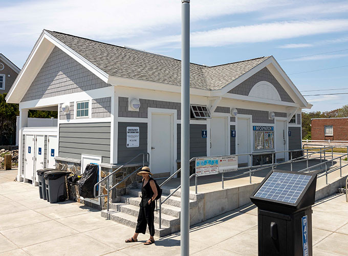 new bathhouse at jenness state beach