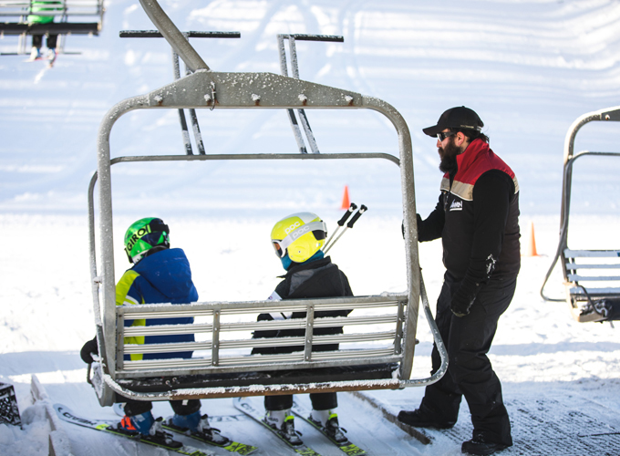 cannon mountain ski lift worker