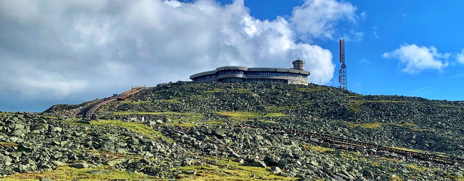spring view of mt washington summit
