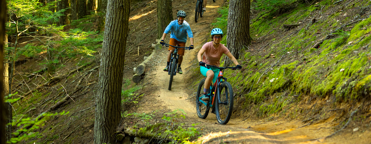mountain bikers on the trail at bear brook state park