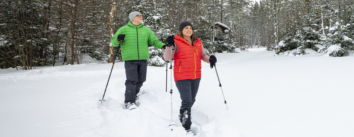 couple snowshoeing at coleman state park