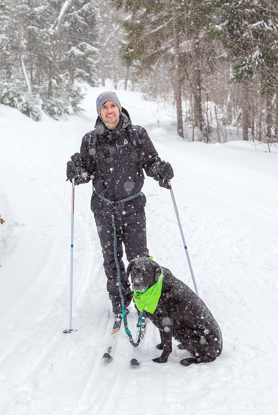 Women skiing at Cannon Mountain