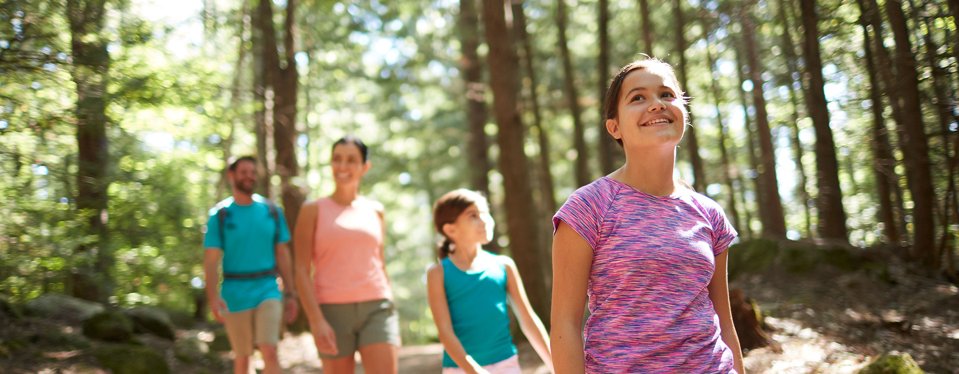 family hiking at pawtuckaway