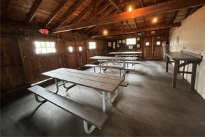 Wadleigh_boathouse_interior.jpg