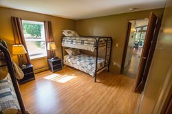 coleman-estates_lodge_bunkbeds.JPG